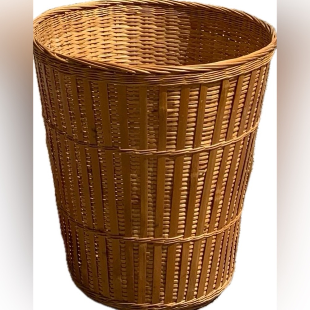 New vintage wicker basket